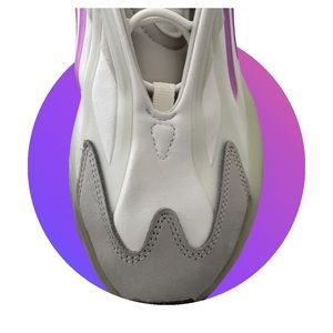 Adidas mens tennis shoe